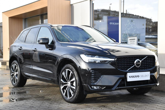 Volvo XC60 B4 AWD DARK PLUS AUT REZERVACE 2.0 Plus