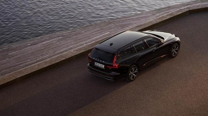 Volvo V60 B4 PLUS DARK AUT