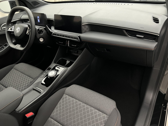 MG MG3 Hybrid+ ESSENTIAL 1.5 143kW