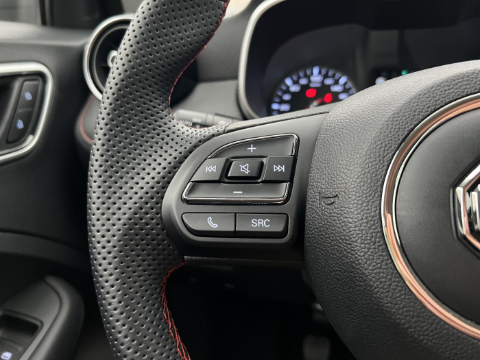 MG ZS 1.5 ESSENTIAL PLUS CZ 1.maj.