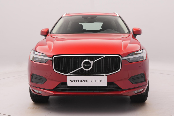 Volvo XC60 B4 AWD MOMENTUM PRO CZ 1.maj 2.0 Momentum