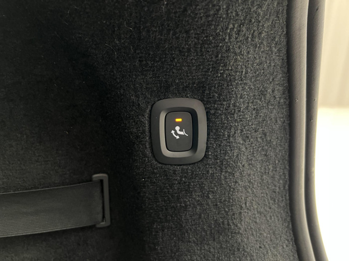 Volvo V90 T6 AWD RECHARGE PLUS DARK AUT