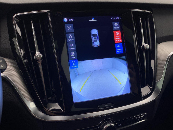 Volvo V60 T8 AWD RECHARGE DARK PLUS CZ