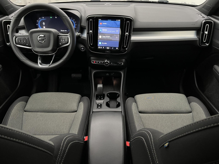 Volvo XC40 B4 CORE AUT 1.maj.