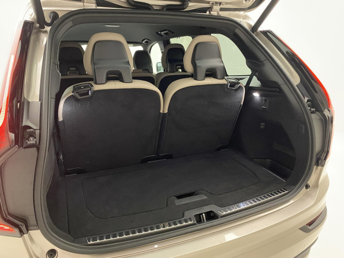 Volvo XC90 T8 AWD RECHARGE DARK PLUS 7m