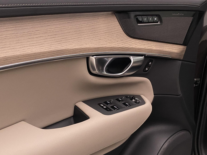 Volvo XC90 T8 AWD RECHARGE BRIGHT PLUS 7m