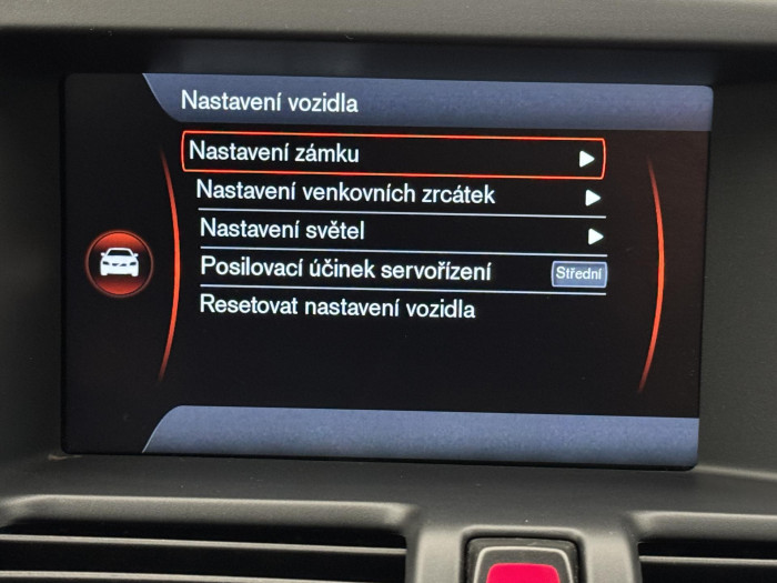 Volvo XC60 D5 AWD MOMENTUM 2.4 d Momentum