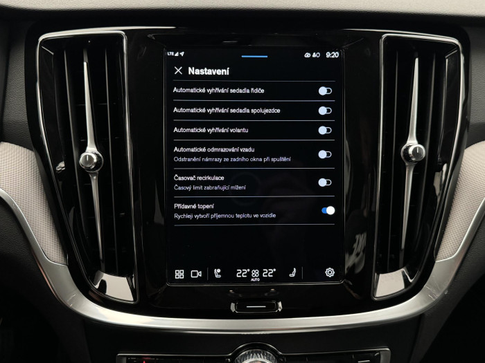 Volvo V60 CC B5 AWD PLUS BRIGHT 1.maj