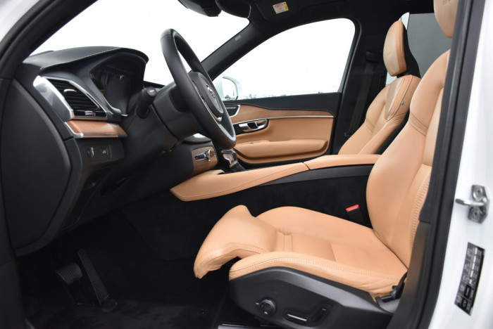 Volvo XC90 D5 AWD INSCRIPTION REZERVACE 2.0 d