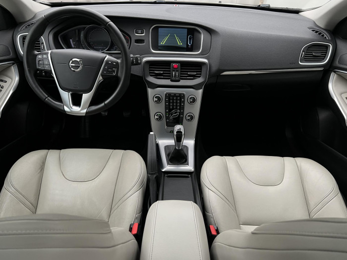 Volvo V40 D2 INSCRIPTION 2.0 d