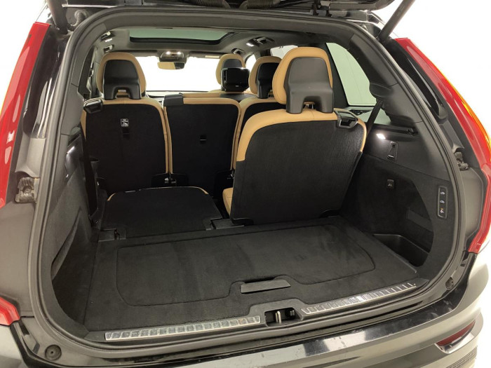 Volvo XC90 D5 AWD INSCRIPTION REZERVACE 2.0 d