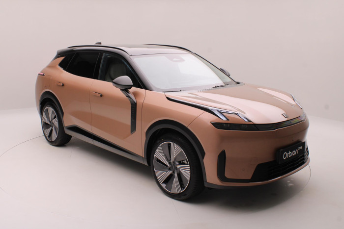 Lynk & Co 08 MORE PHEV