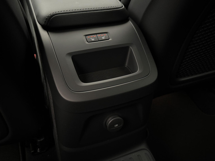 Volvo XC60 T6 AWD ULTRA BLACK EDITION 2.0 Edition