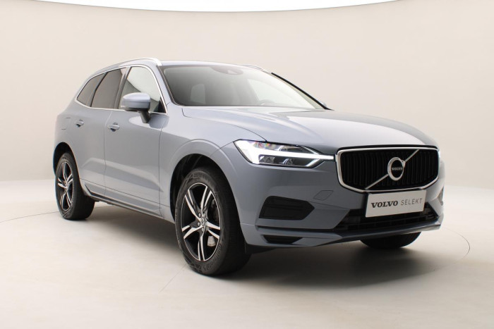 Volvo XC60 B4 AWD MOMENTUM REZERVACE 2.0 Momentum