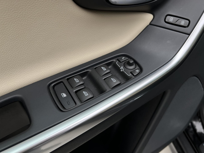 Volvo XC60 D4 SUMMUM AUT 2.0 d Summum