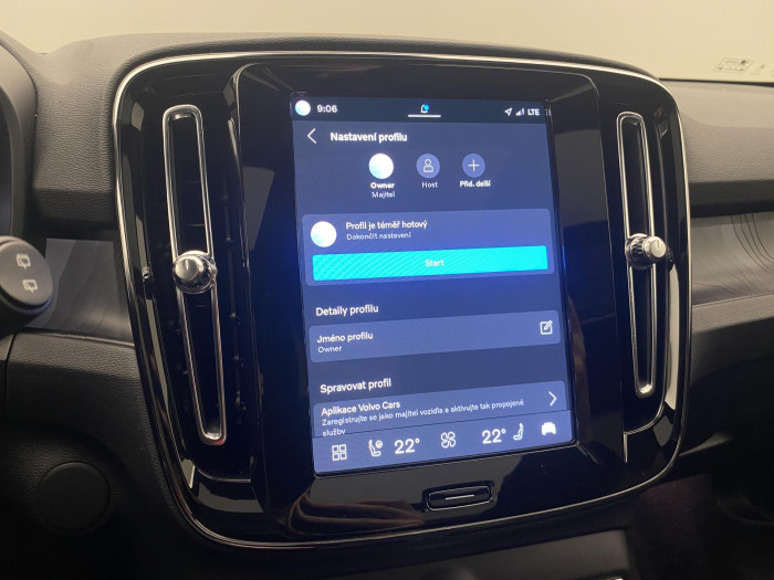 Volvo XC40 RECHARGE TWIN ENGINE PLUS CZ