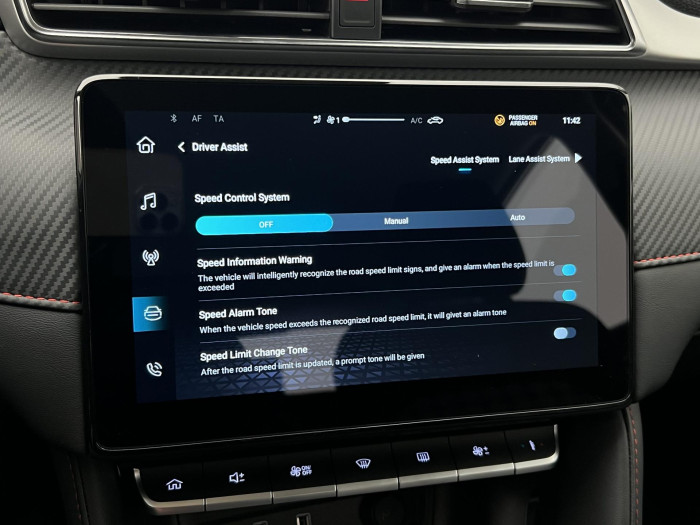 MG ZS 1.5 ESSENTIAL PLUS