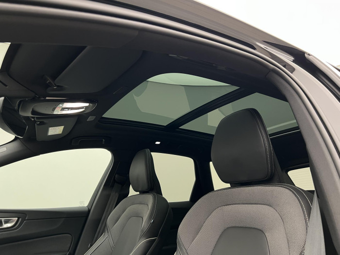 Volvo XC60 T6 AWD RECHARGE BLACK EDITION 2.0 Edition