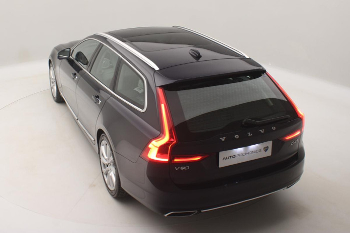 Volvo V90 D4 INSCRIPTION AUT REZERVACE 2.0 d