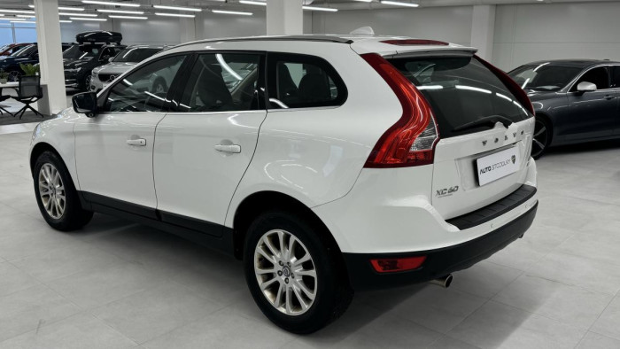 Volvo XC60 D5 AWD SUMMUM REZERVACE 2.4 d Summum