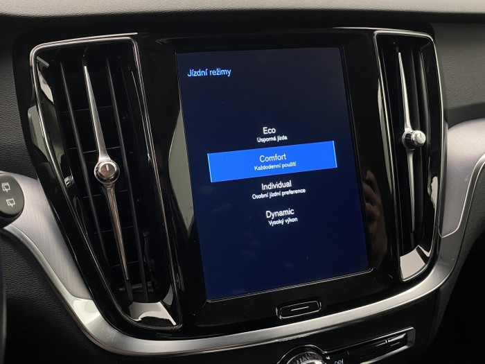 Volvo V60 B4 MOMENTUM AUT 2.0 Momentum