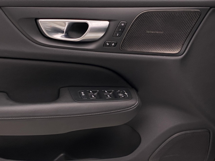 Volvo V60 B4 DARK PLUS AUT REZERVACE