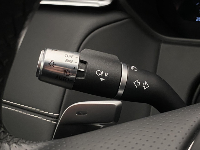 Land Rover Range Rover Velar D300 HSE AWD AUT REZERVACE 3.0 d