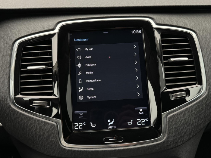 Volvo XC90 B5 AWD MOMENTUM REZERVACE 2.0 Momentum