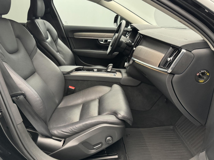 Volvo V90 CC B4 AWD PLUS AUT
