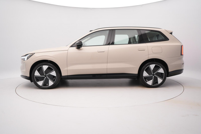 Volvo EX90 PURE ELECTRIC TWIN ULTRA 7míst