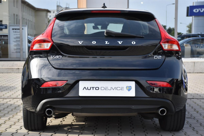 Volvo V40 D2 BLACK EDITION REZERVACE 2.0 d Edition