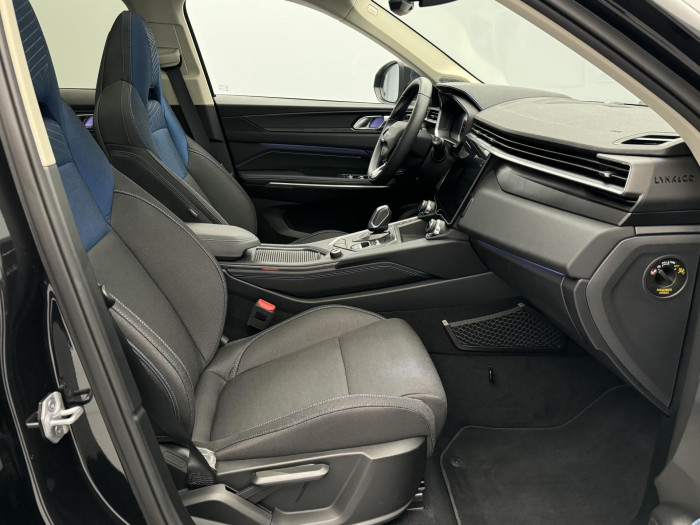 Lynk & Co 01 PHEV DCT AUT REZERVACE