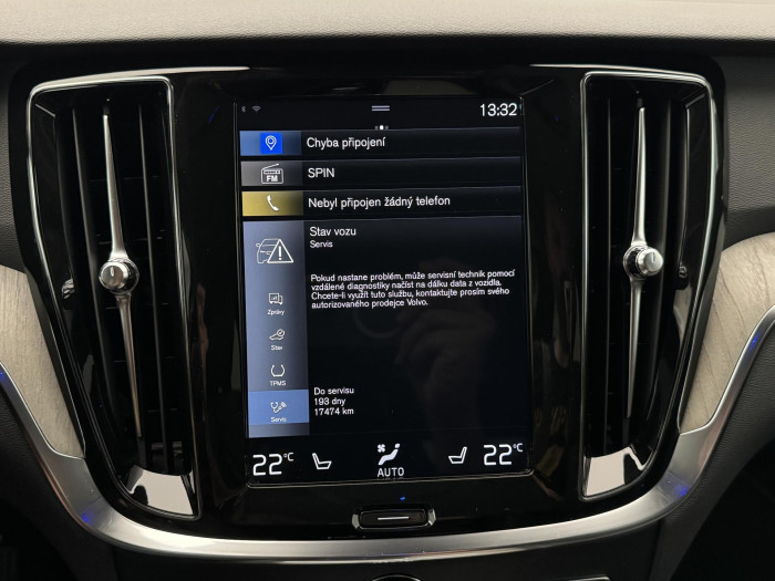 Volvo V60 CC D4 AWD MOMENTUM REZERVACE 2.0 d CC CC Momentum