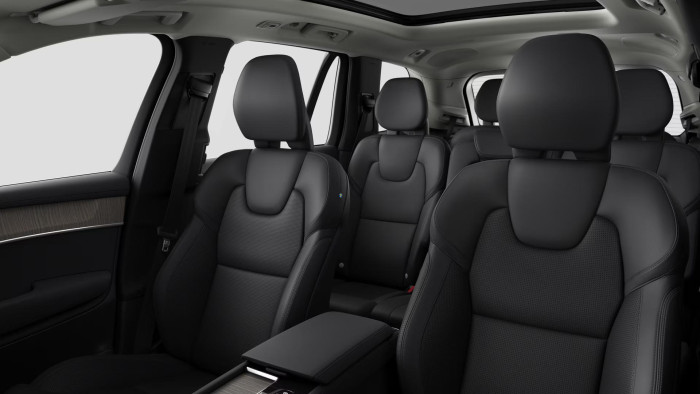 Volvo XC90 B5 AWD DARK PLUS