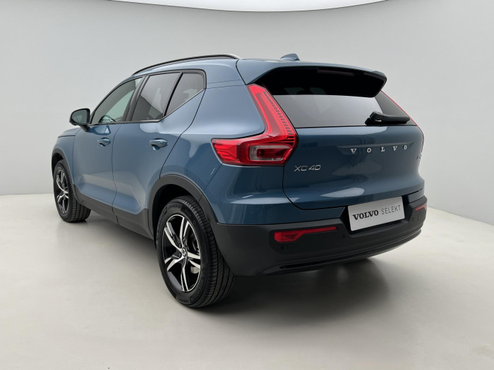 Volvo XC40 B3 PLUS DARK AUT CZ 1.maj.