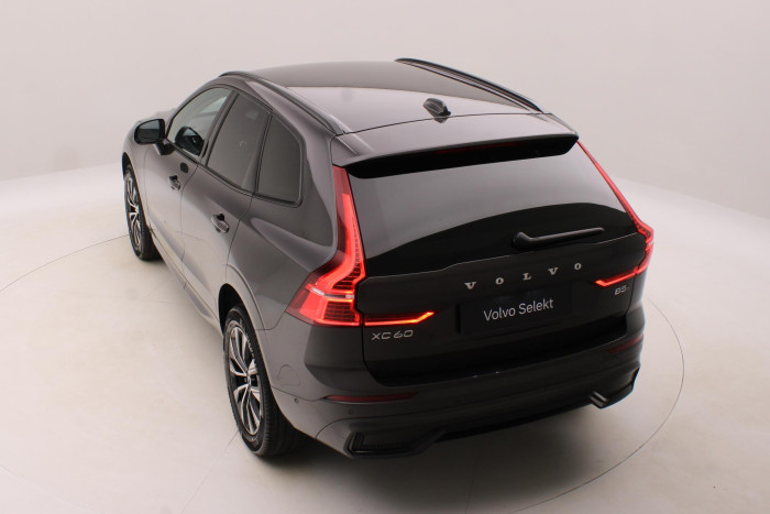 Volvo XC60 B5 AWD DARK PLUS AUT