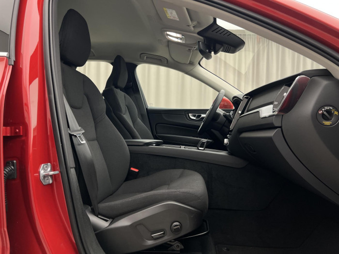 Volvo XC60 B4 AWD MOMENTUM AUT 1.maj. 2.0 Momentum