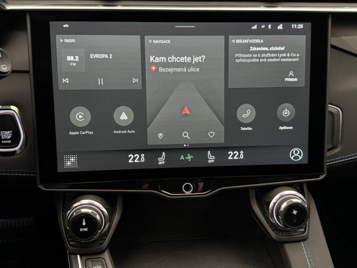 Lynk & Co 01 PHEV DCT AUT 1.maj