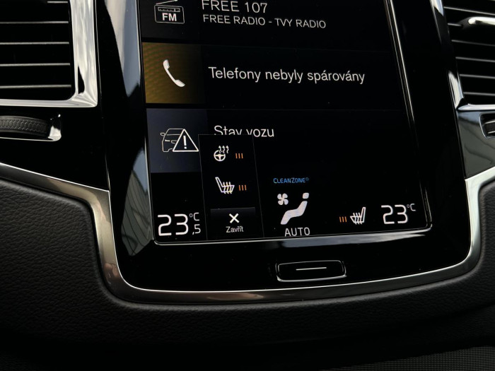 Volvo XC90 B5 AWD R-DESIGN 7 MÍSTNÁ Aut