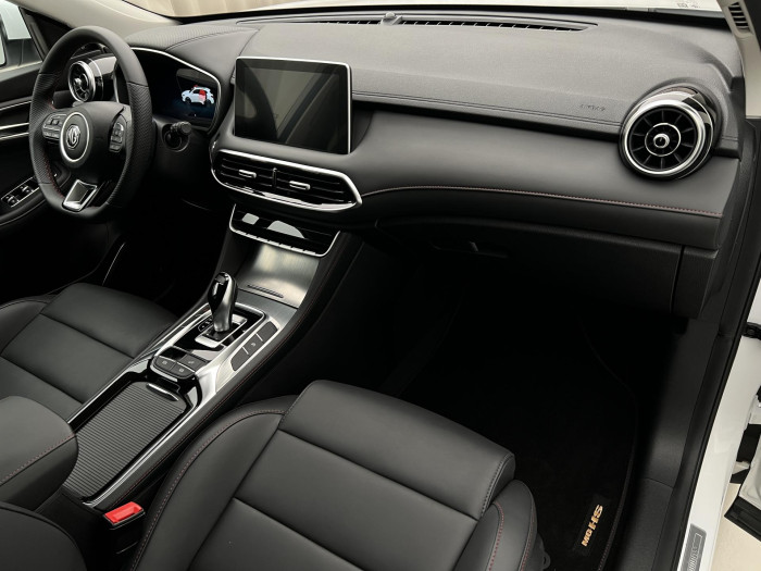 MG HS 1.5 TGI EXCITE AUT CZ 1.maj.