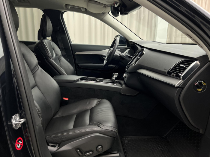 Volvo XC90 D5 AWD INSCRIPTION AUT 2.0 d