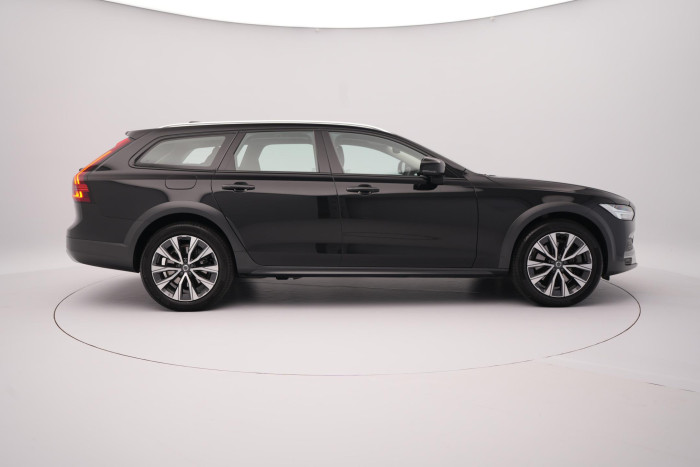 Volvo V90 CC B4 AWD PLUS BRIGHT AUT CZ