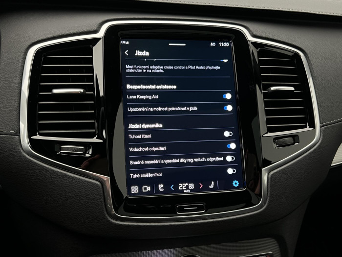 Volvo XC90 B5 AWD ULTIMATE DARK 7MÍSTNÁ