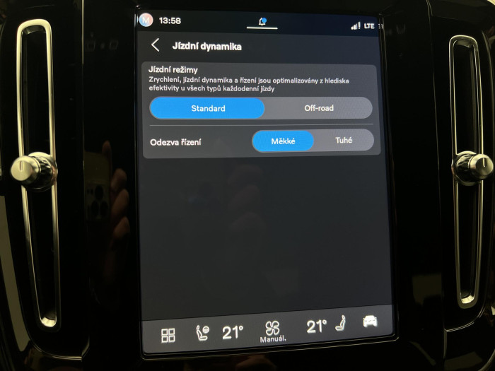 Volvo XC40 B3 DARK PLUS AUT