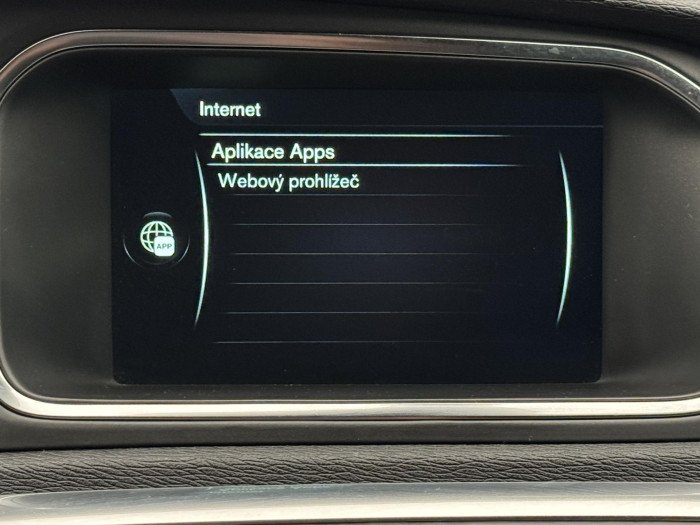 Volvo V40 D3 MOMENTUM 2.0 d Momentum