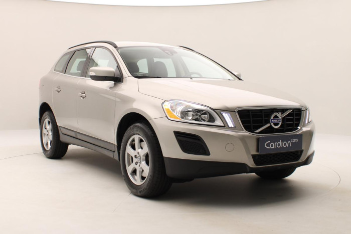 Volvo XC60 D3 MOMENTUM NAVIGACE MAN. 2.0 d Momentum