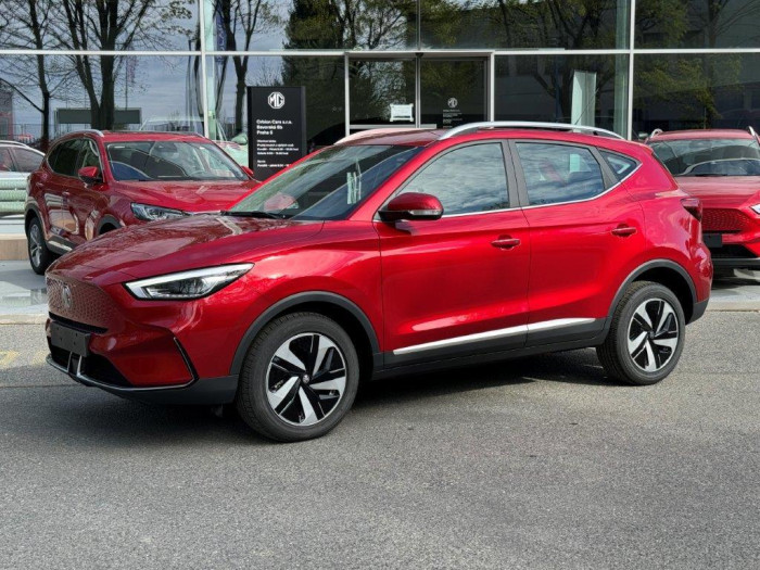 MG ZS EV EXCITE 70kWh SKLADEM!