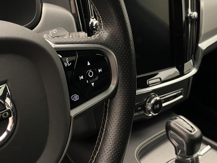Volvo V90 D4 R-DESIGN AUT 2.0 d