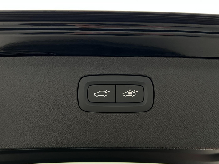 Volvo XC90 T8 AWD RECHARGE DARK PLUS AUT