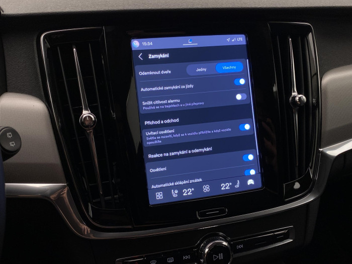 Volvo V90 T6 AWD PLUG-IN DARK PLUS AUT